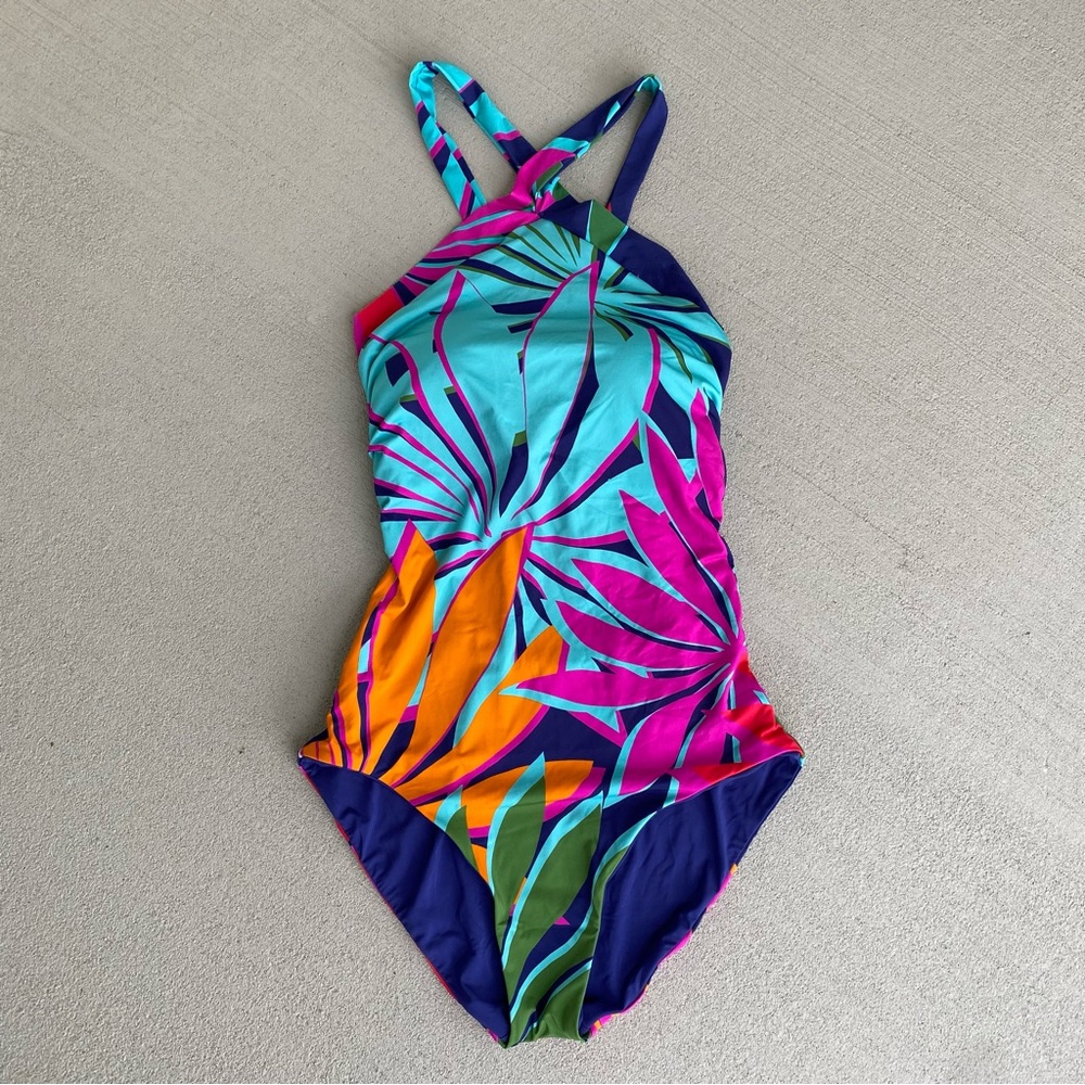 NWT Trina Turk Women's Wailea Reversible Multicolor Halter Swimsuit Size 10 - Picture 8 of 15